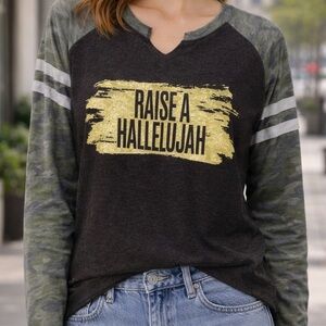 Black and Camouflage 'Raise a Hallelujah' Long Sleeve Shirt